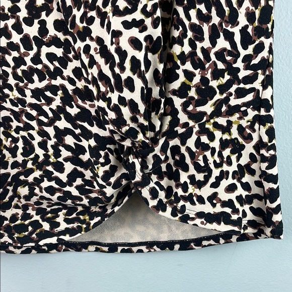 Cabi Leopard Print Sleeveless Top Size XS - Picture 3 of 7